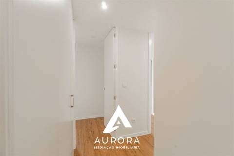 APARTAMENTO T4 DUPLEX TERRAÇO COM 89M2 VISTA MAR