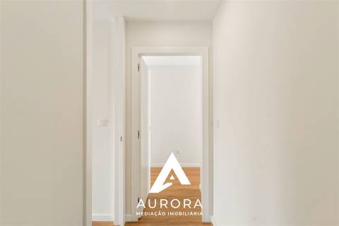 APARTAMENTO T4 DUPLEX TERRAÇO COM 89M2 VISTA MAR