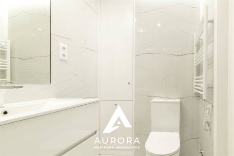 APARTAMENTO T4 DUPLEX TERRAÇO COM 89M2 VISTA MAR