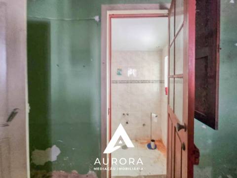 Moradia para reconstruir Lote de 220m2