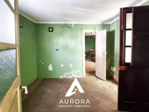 Moradia para reconstruir Lote de 220m2