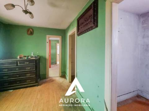 Moradia para reconstruir Lote de 220m2