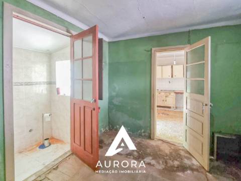 Moradia para reconstruir Lote de 220m2