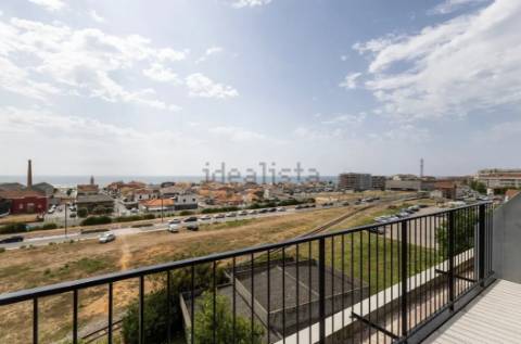 T3 Novo em Espinho com Vista Mar  – 100m da Praia | Box Fechada