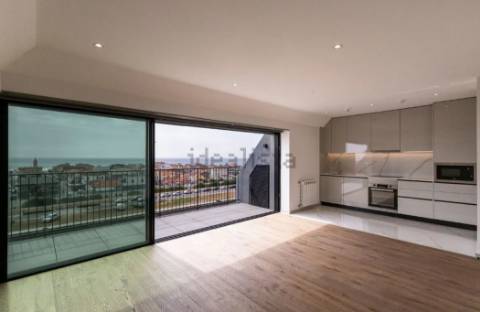 T3 Novo em Espinho com Vista Mar  – 100m da Praia | Box Fechada