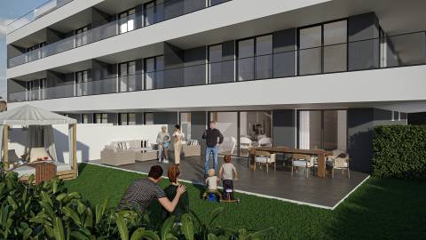 Apartamento T3 - Garagem/Logradouro/Terraço - 365,4m2