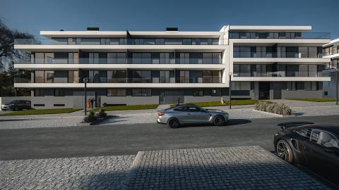 T3+1 Recuado - Varandas 100m2 + Garagem