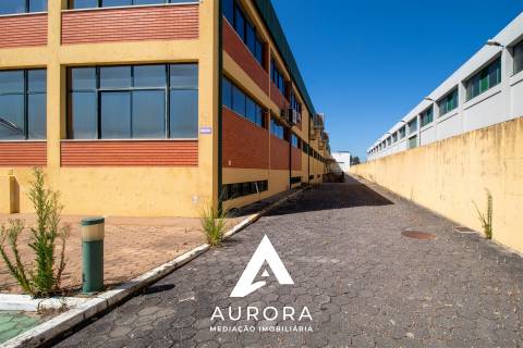 Armazém  Venda em Gulpilhares e Valadares,Vila Nova de Gaia