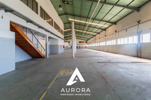 Armazém  Venda em Gulpilhares e Valadares,Vila Nova de Gaia