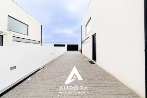 Moradia T4 Moderna em São João de Ver – Próxima de Santa Maria da Feira