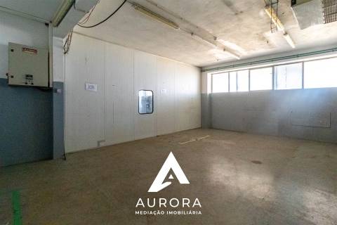 Armazém  Arrendamento em Gulpilhares e Valadares,Vila Nova de Gaia