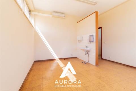 Armazém  Arrendamento em Gulpilhares e Valadares,Vila Nova de Gaia