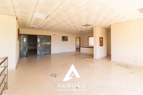 Armazém  Arrendamento em Gulpilhares e Valadares,Vila Nova de Gaia