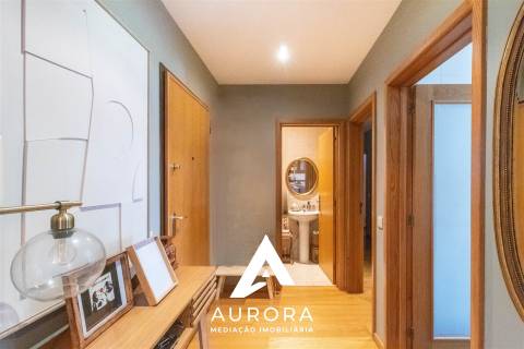 T3 Duplex com Terraço, Suite e Garagem Fechada – São Félix da Marinha