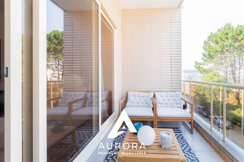 T3 Duplex com Terraço, Suite e Garagem Fechada – São Félix da Marinha