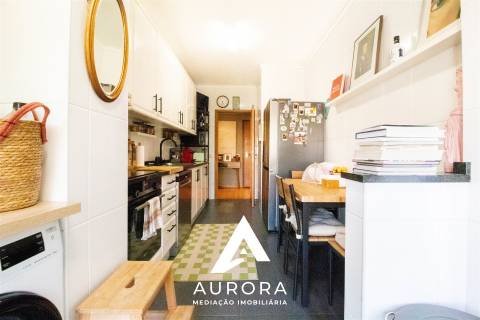 T3 Duplex com Terraço, Suite e Garagem Fechada – São Félix da Marinha