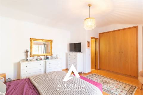 T3 Duplex com Terraço, Suite e Garagem Fechada – São Félix da Marinha