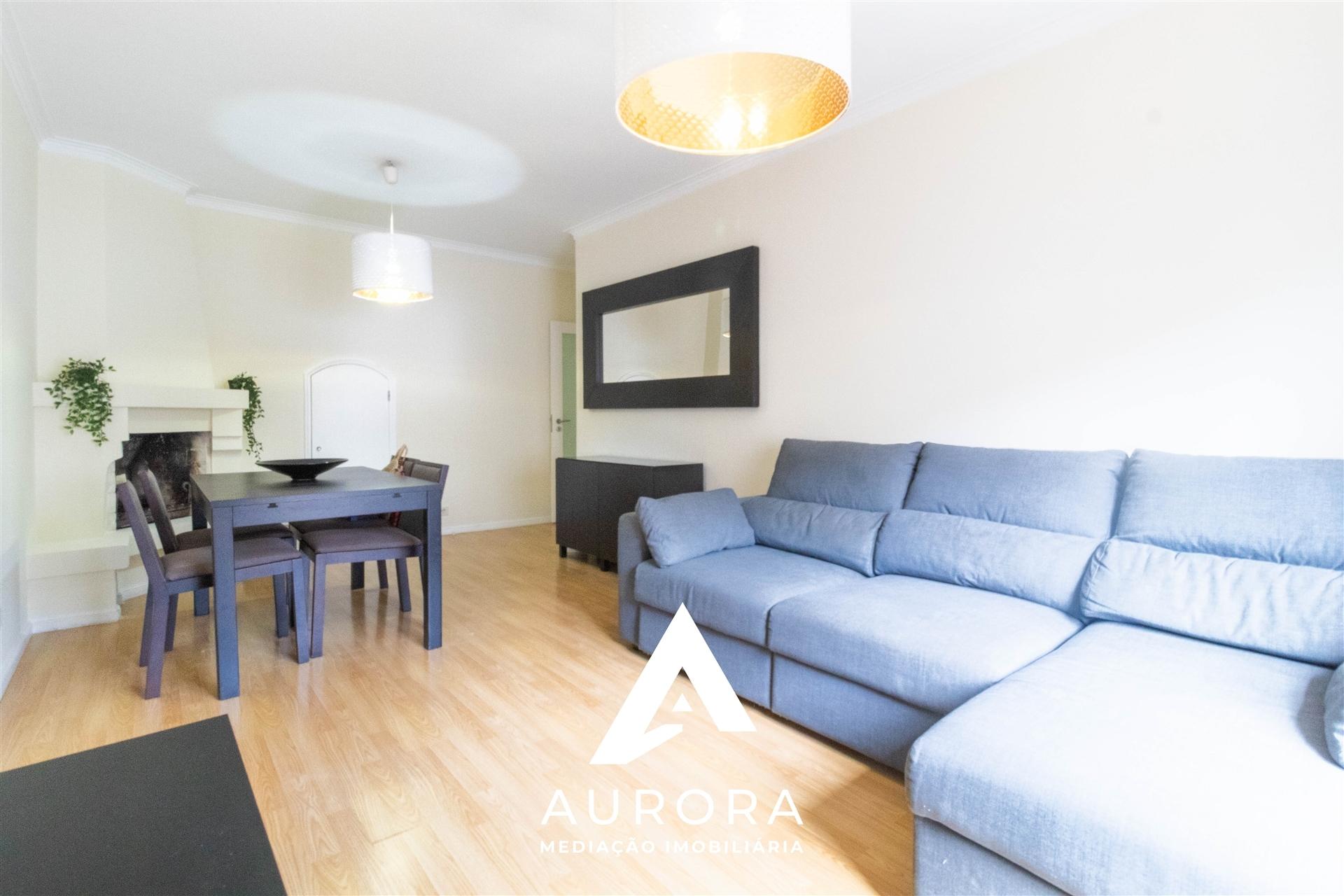 T3+1 Duplex – Espinho &#124; Orientação Nascente/Poente &#124; 2 Lugares de Garagem