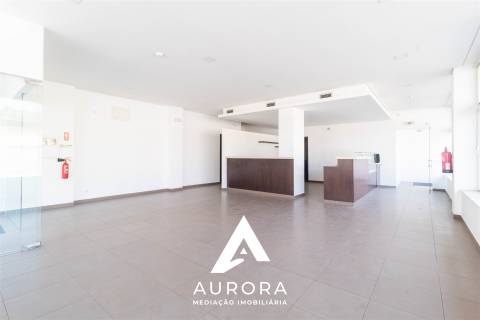 Loja  Arrendamento em São João da Madeira,São João da Madeira