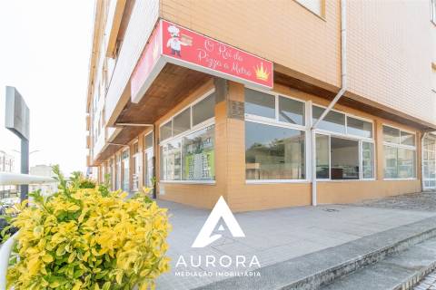 Loja  Arrendamento em São João da Madeira,São João da Madeira