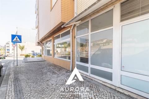 Loja  Arrendamento em São João da Madeira,São João da Madeira