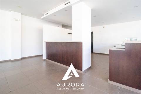 Loja  Arrendamento em São João da Madeira,São João da Madeira