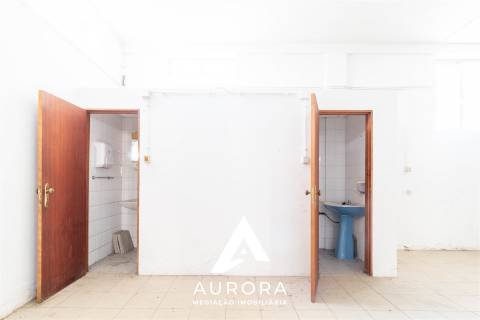 Armazém  Arrendamento em Oliveira de Azeméis, Santiago de Riba-Ul, Ul, Macinhata da Seixa e Madail,Oliveira de Azeméis