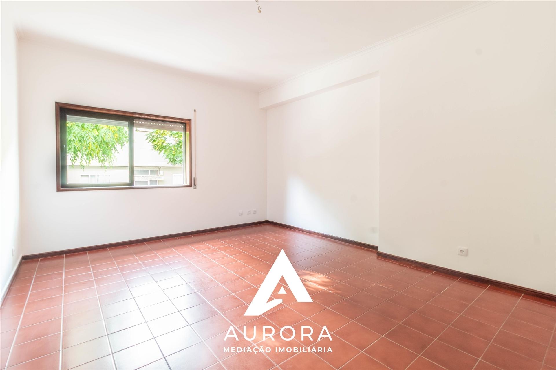 Apartamento T3 Arrendamento em Espinho,Espinho