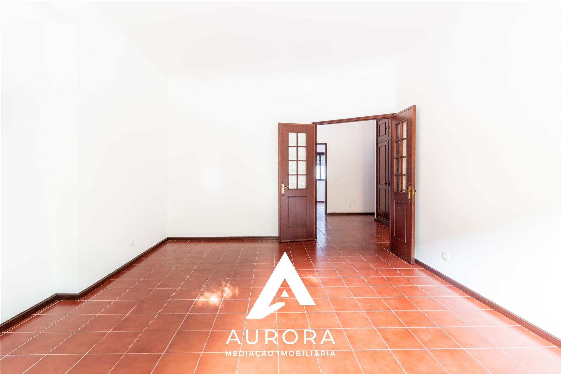 Apartamento T3 Arrendamento em Espinho,Espinho