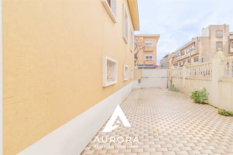 Andar Moradia T4 Arrendamento em Espinho,Espinho