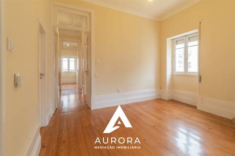 Andar Moradia T4 Arrendamento em Espinho,Espinho