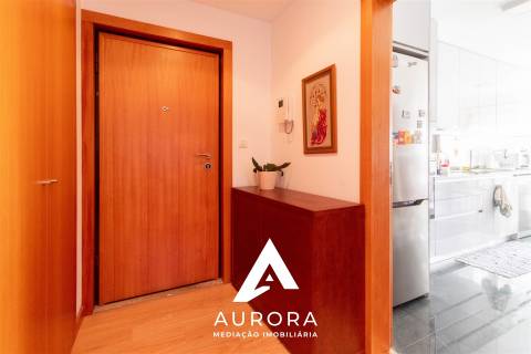 Apartamento T3 Esmoriz – 2.º andar com elevador, garagem, varandas e vistas desafogadas