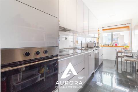Apartamento T3 Esmoriz – 2.º andar com elevador, garagem, varandas e vistas desafogadas