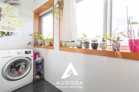 Apartamento T3 Esmoriz – 2.º andar com elevador, garagem, varandas e vistas desafogadas