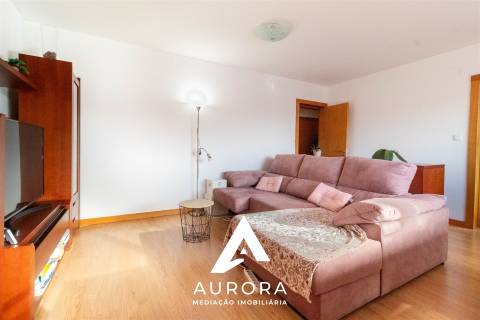 Apartamento T3 Esmoriz – 2.º andar com elevador, garagem, varandas e vistas desafogadas
