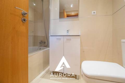 Apartamento T3 Esmoriz – 2.º andar com elevador, garagem, varandas e vistas desafogadas