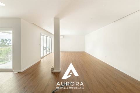 APARTAMENTO T4 DUPLEX TERRAÇO COM 89M2 VISTA MAR