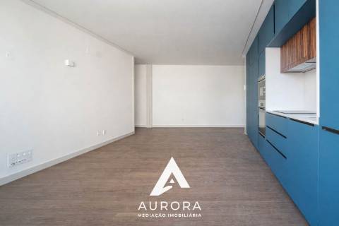 Apartamento T2 a 100 metros da praia Garagem Box