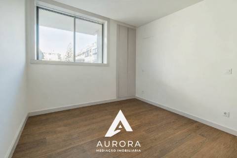 Apartamento T2 a 100 metros da praia Garagem Box