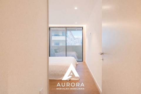 Apartamento T2 a 100 metros da praia Garagem Box