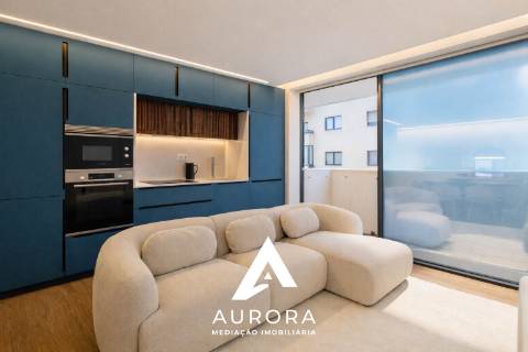 Apartamento T2 a 100 metros da praia Garagem Box