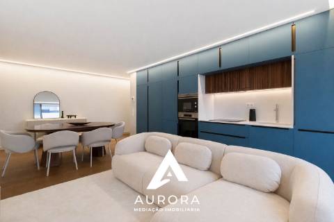 Apartamento T2 a 100 metros da praia Garagem Box