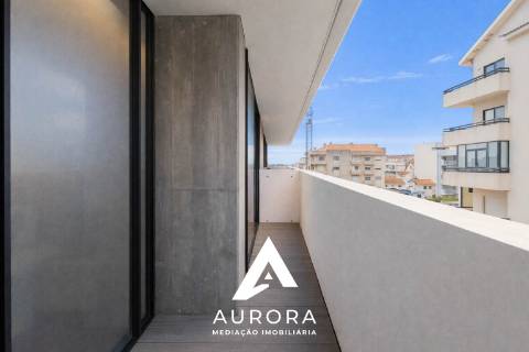 Apartamento T2 a 100 metros da praia Garagem Box