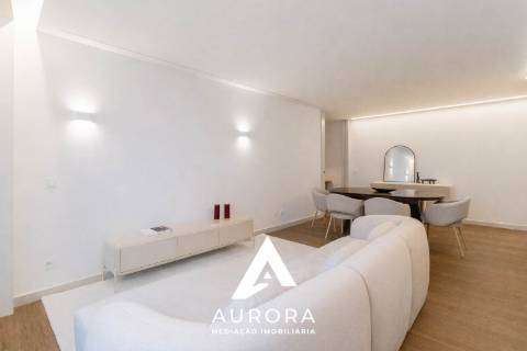 Apartamento T2 a 100 metros da praia Garagem Box