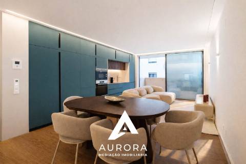 Apartamento T2 a 100 metros da praia Garagem Box