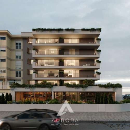 Apartamento T3 - Terraço + varanda + 2 lugar de garagem + arrumos