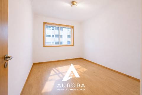 Apartamento T3 Venda em Oliveira de Azeméis, Santiago de Riba-Ul, Ul, Macinhata da Seixa e Madail,Oliveira de Azeméis