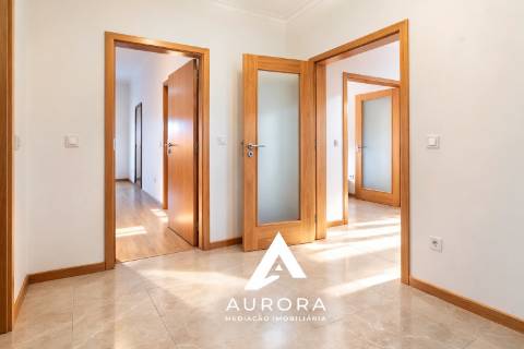 Apartamento T3 Venda em Oliveira de Azeméis, Santiago de Riba-Ul, Ul, Macinhata da Seixa e Madail,Oliveira de Azeméis