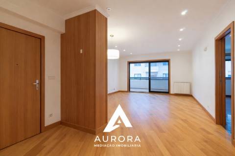 Apartamento T3 Arrendamento em Espinho,Espinho