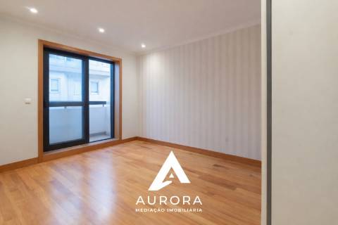 Apartamento T3 Arrendamento em Espinho,Espinho